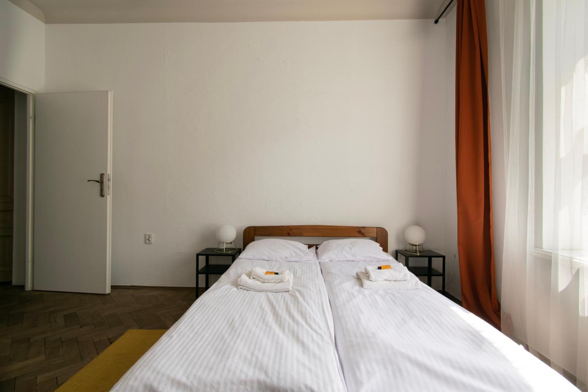 Prestige Location Apartments Pijarska Street Красков Екстериор снимка